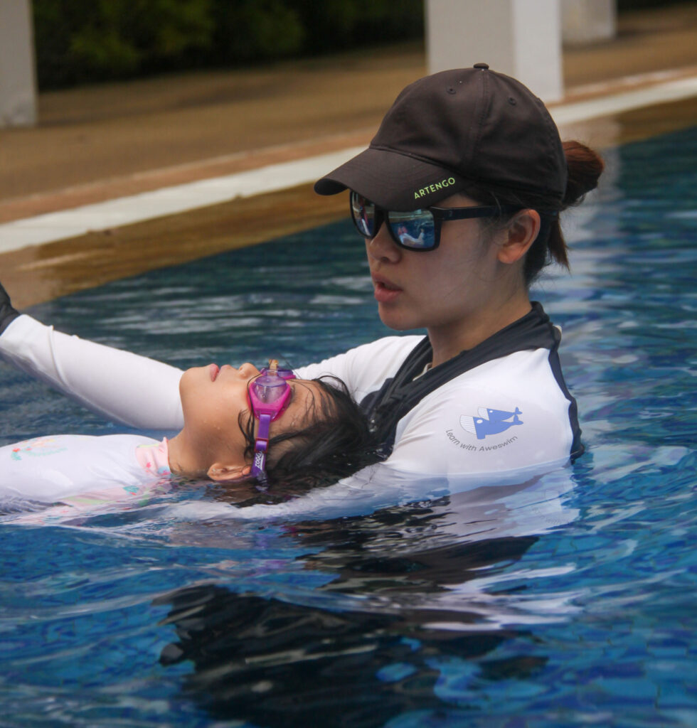 Learn with Aweswim Female Swim coach Ryeo